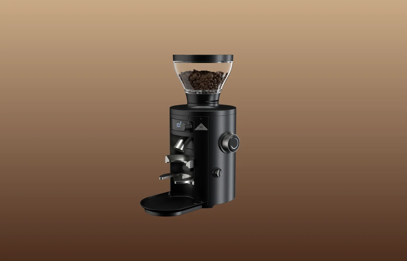 Grains de café et moulin sur un plan de travail